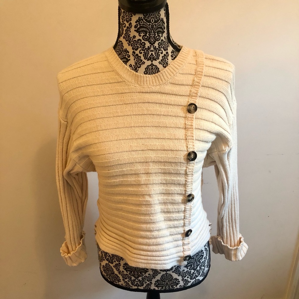 Chic Cream Button-Detail Women's Sweater